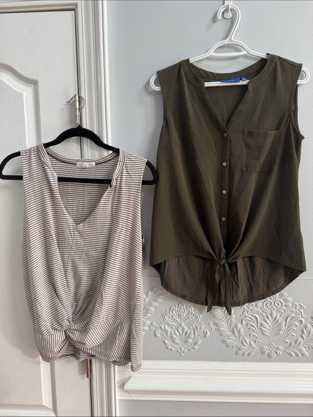 Bundle of 2 womens tanks. Size M